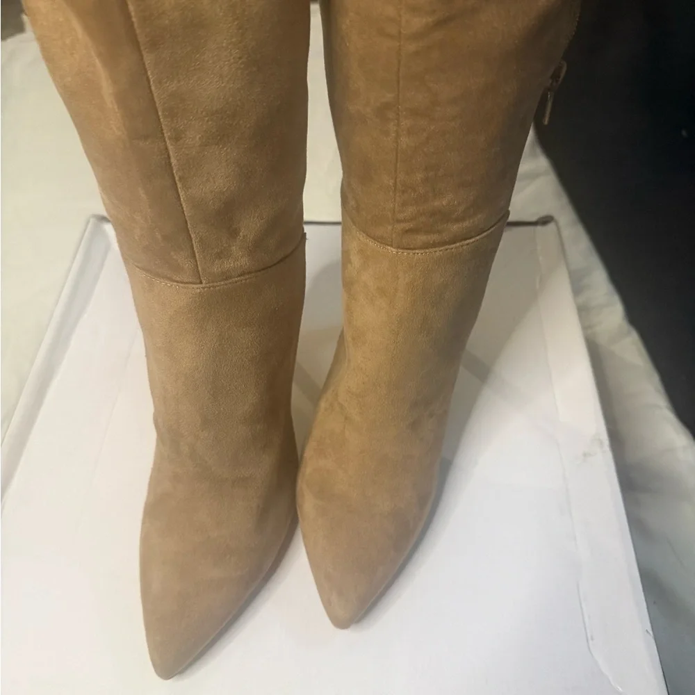 Nine West Over the Knee Tan Boots size 8.5. Perfect for‎ date night classy sexy